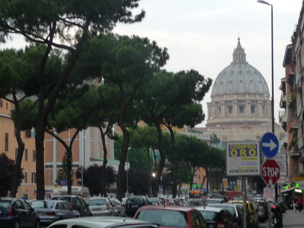 Domus Roma Hotel Exterior foto